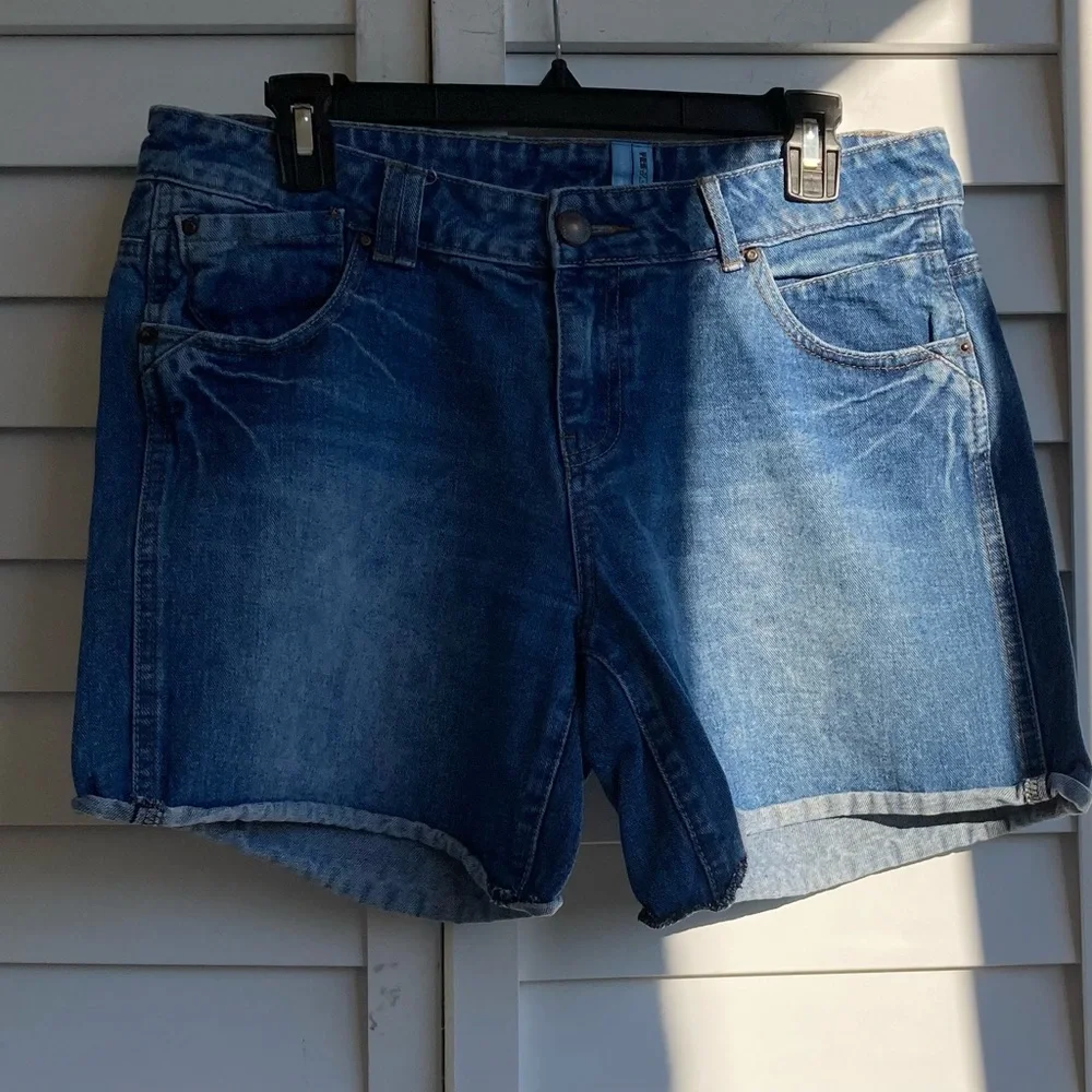YesStyle Boyfriend Denim Shorts | Size 12 (UK 12 / EU 40)